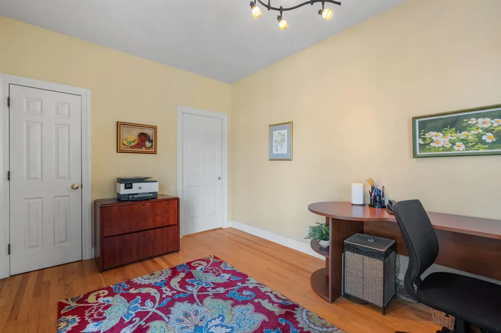 8 Oakmont Drive Concord NH 03301