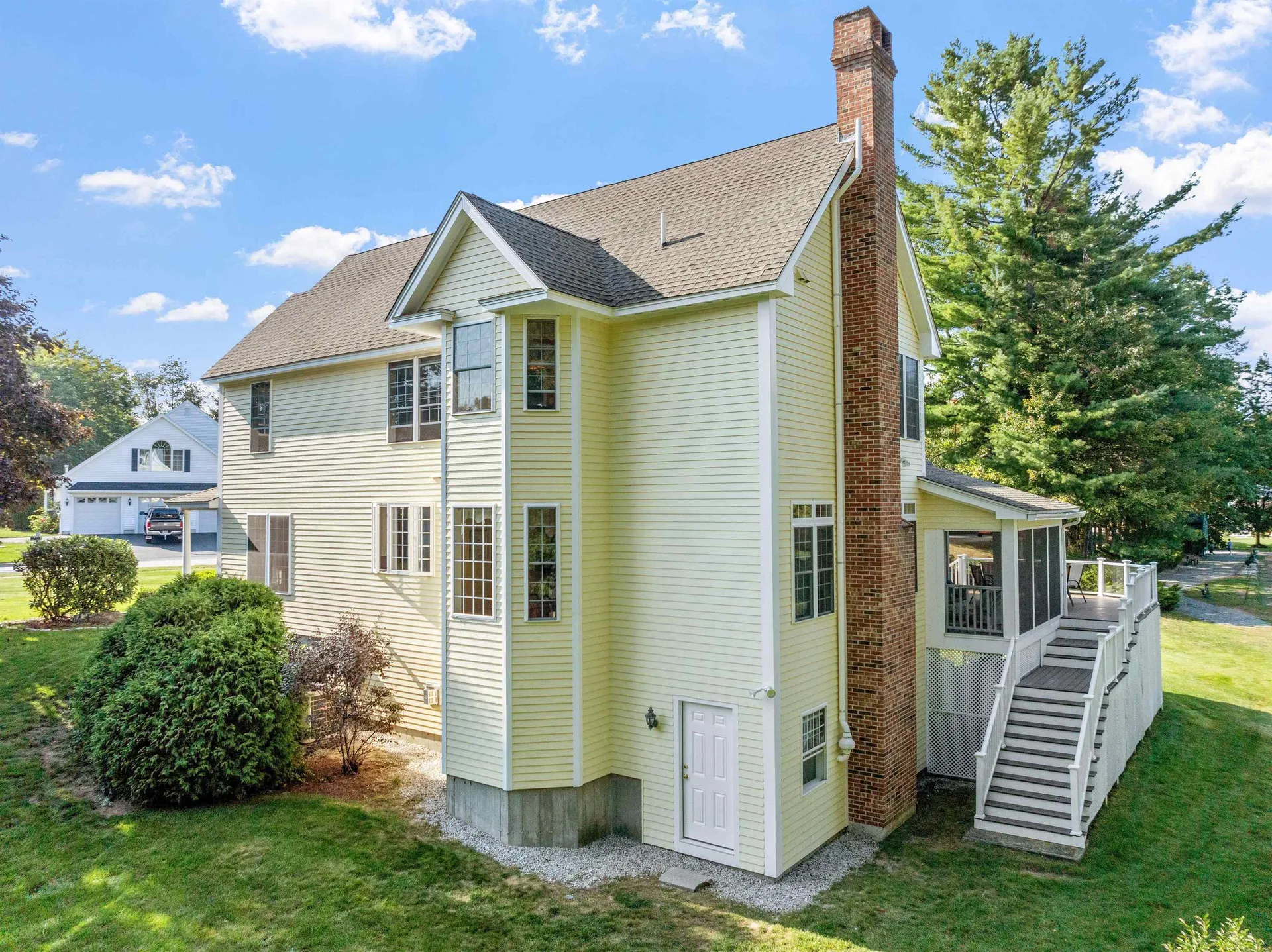 8 Oakmont Drive Concord NH 03301