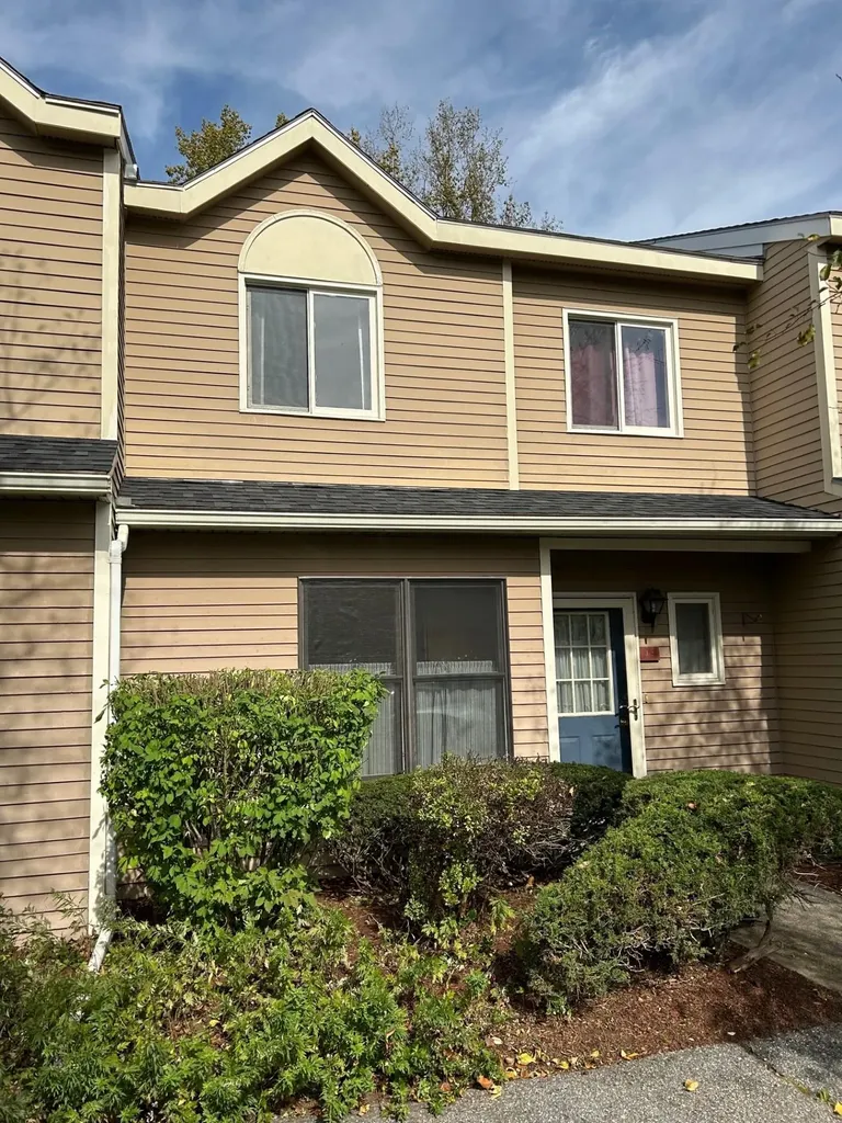 J2 Stonehedge Drive South Burlington VT 05403