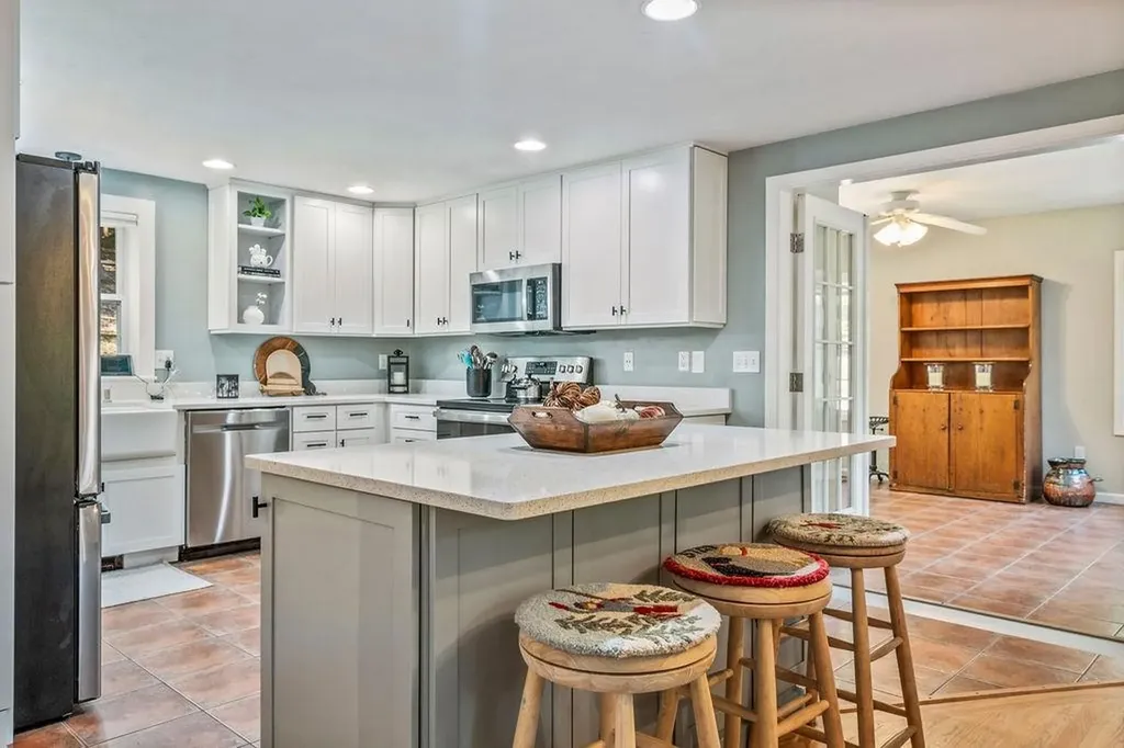 61 Foothills Road Sutton NH 03273