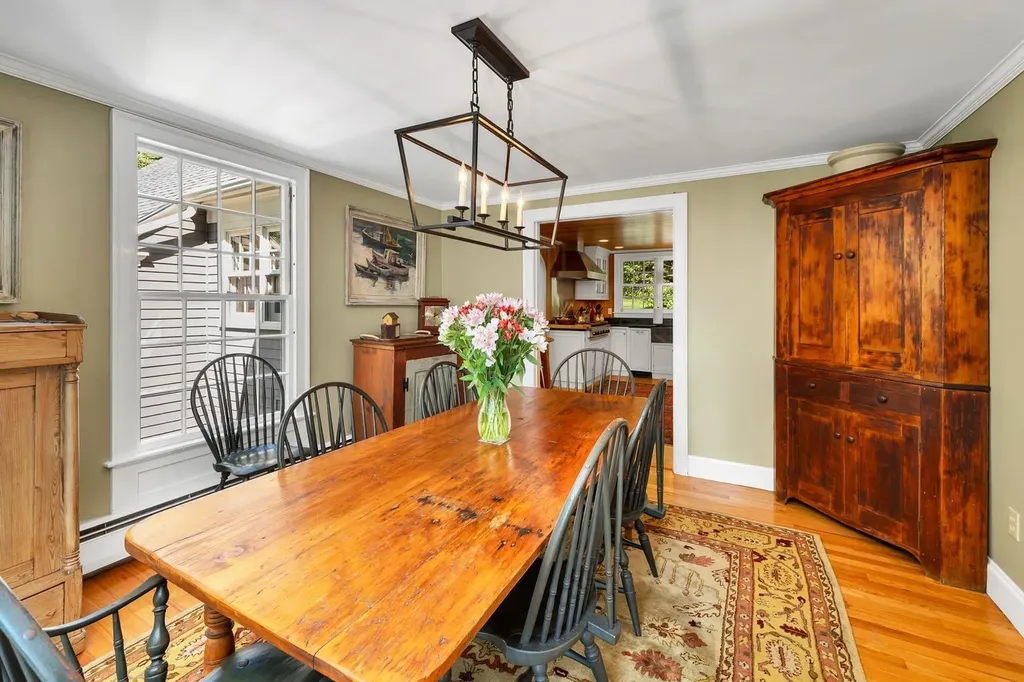 318 Governor Wentworth Highway Tuftonboro NH 03816