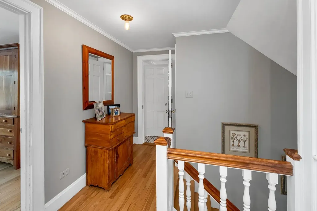 318 Governor Wentworth Highway Tuftonboro NH 03816