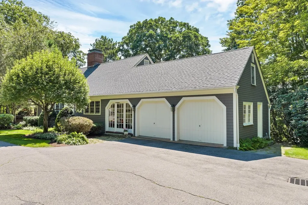 318 Governor Wentworth Highway Tuftonboro NH 03816
