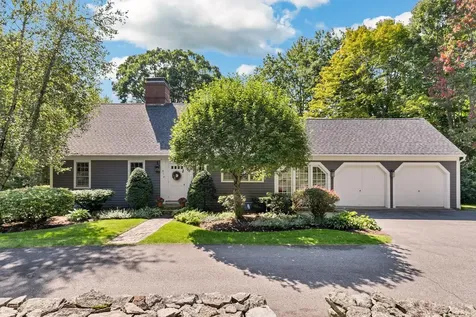 318 Governor Wentworth Highway Tuftonboro NH 03816