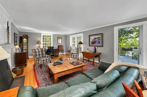 318 Governor Wentworth Highway Tuftonboro NH 03816