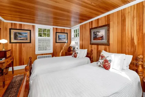 318 Governor Wentworth Highway Tuftonboro NH 03816