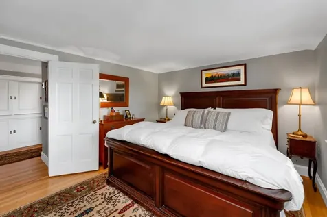 318 Governor Wentworth Highway Tuftonboro NH 03816