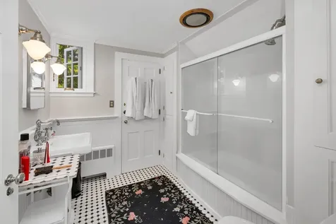 318 Governor Wentworth Highway Tuftonboro NH 03816