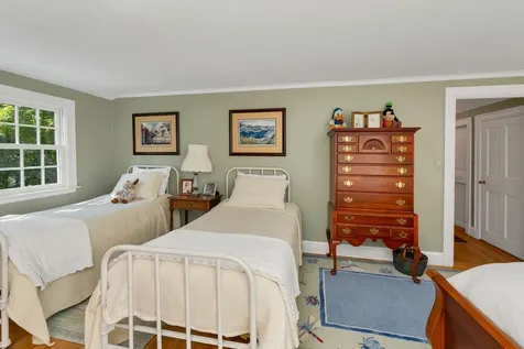 318 Governor Wentworth Highway Tuftonboro NH 03816