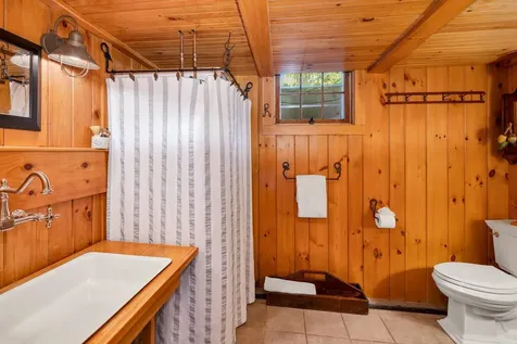 318 Governor Wentworth Highway Tuftonboro NH 03816