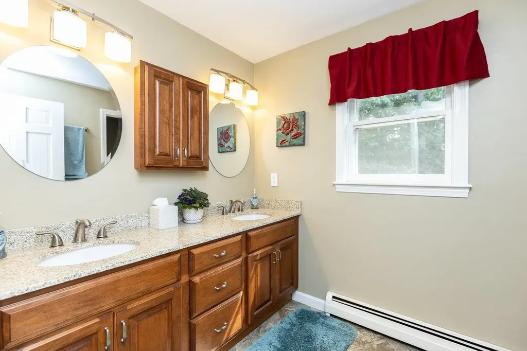 5 Mullikin Road Merrimack NH 03054