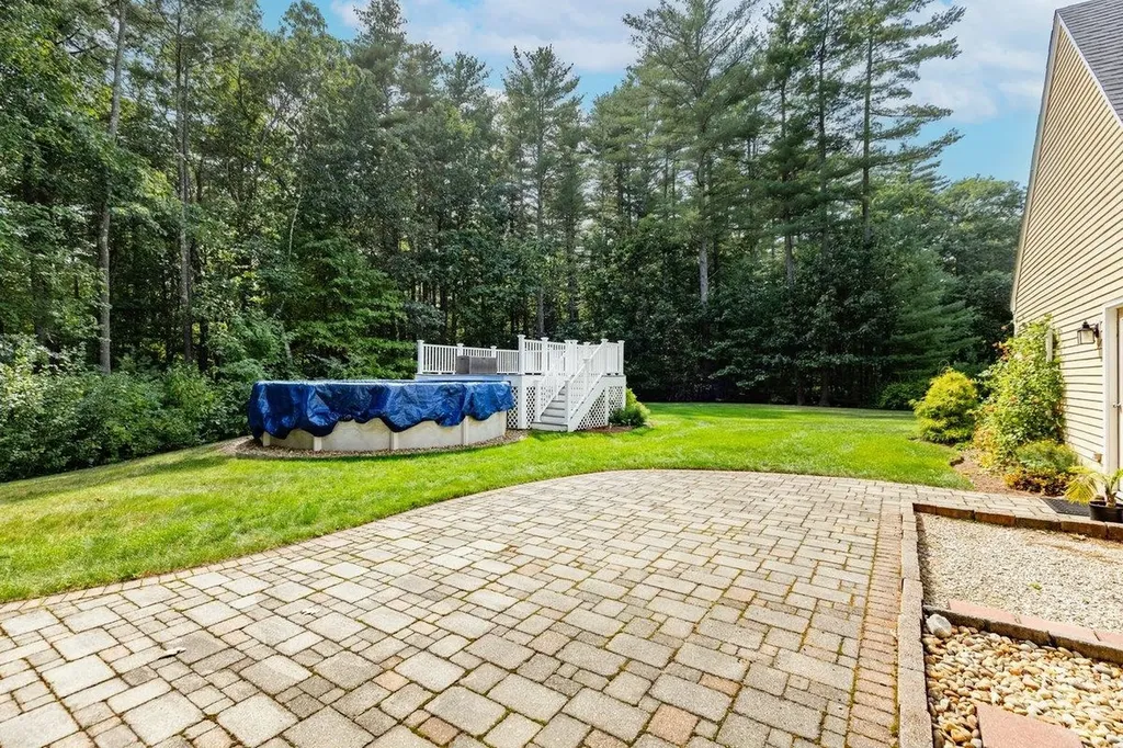 5 Mullikin Road Merrimack NH 03054