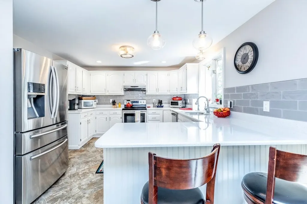 5 Mullikin Road Merrimack NH 03054