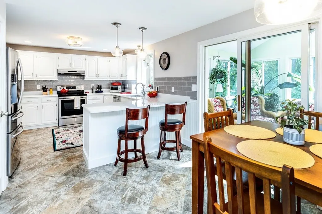 5 Mullikin Road Merrimack NH 03054