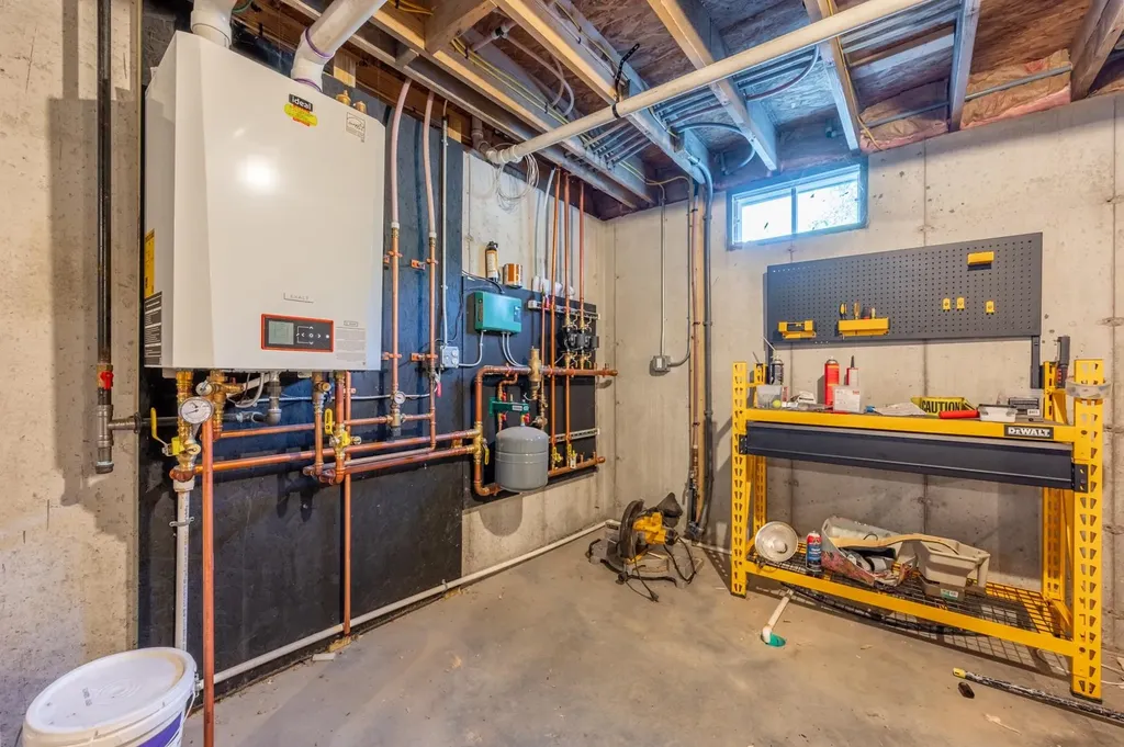 35 Monticello Drive Andover NH 03216