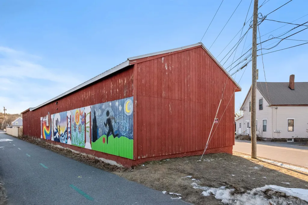 6 Winnisquam Avenue Laconia NH 03246