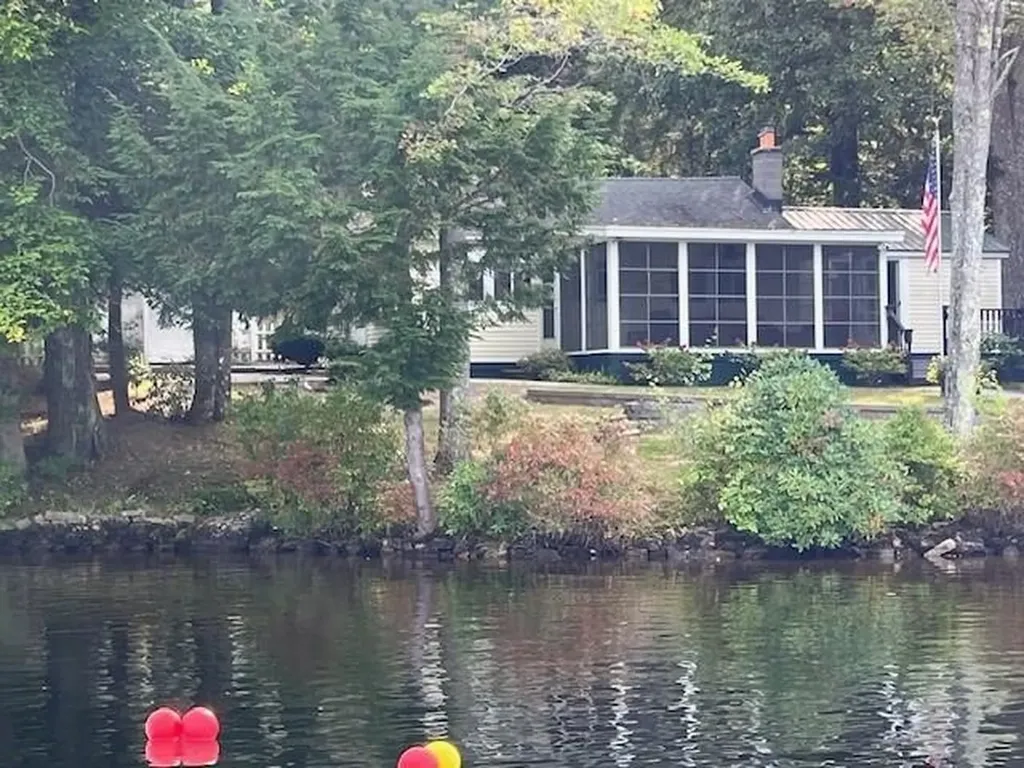 75 Winter Road Weare NH 03281