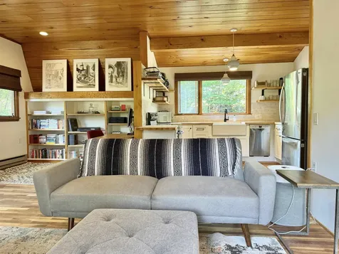 2115 East Woodstock Road Woodstock VT 05091