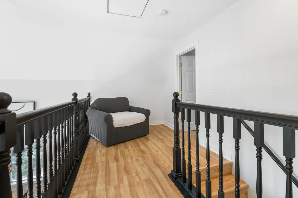 34 High Pond Road Grantham NH 03753