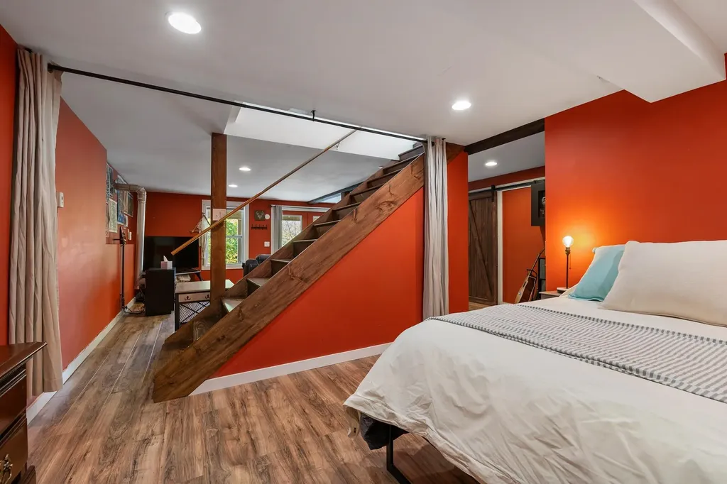 34 High Pond Road Grantham NH 03753