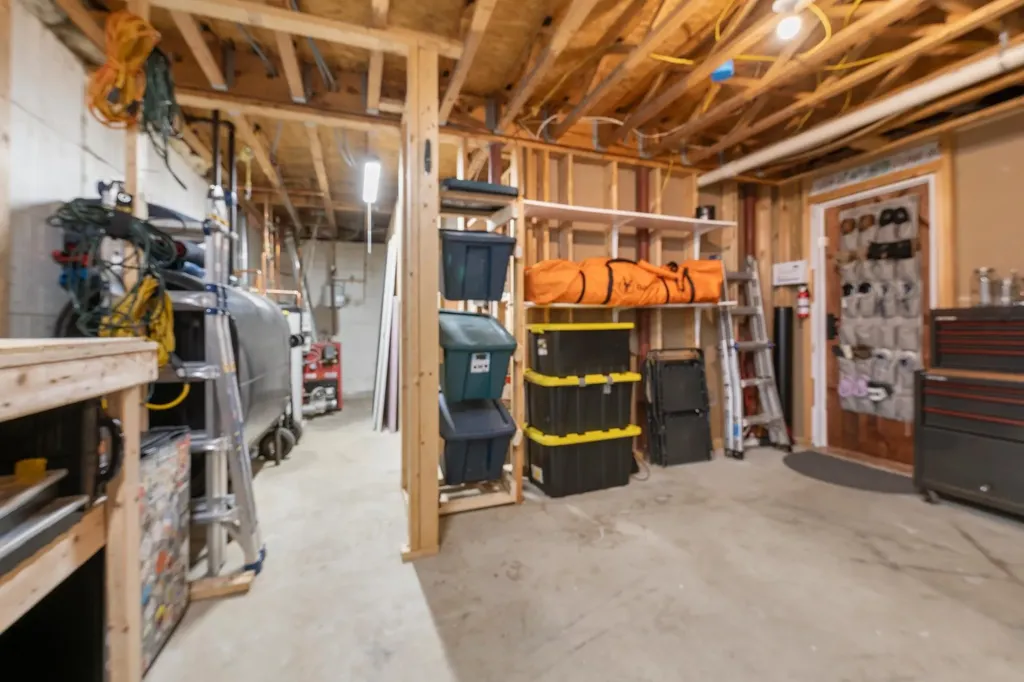 34 High Pond Road Grantham NH 03753