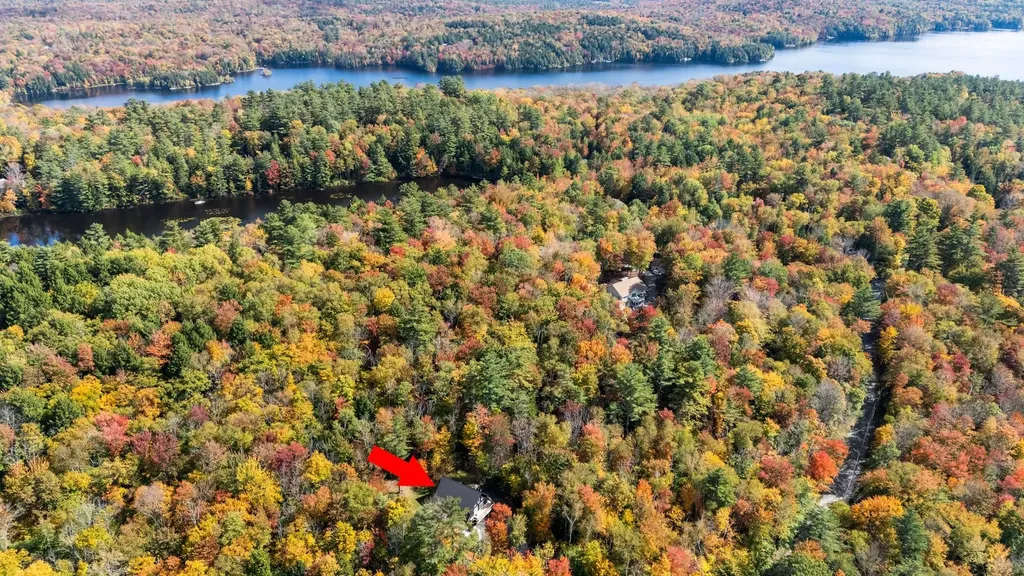 34 High Pond Road Grantham NH 03753