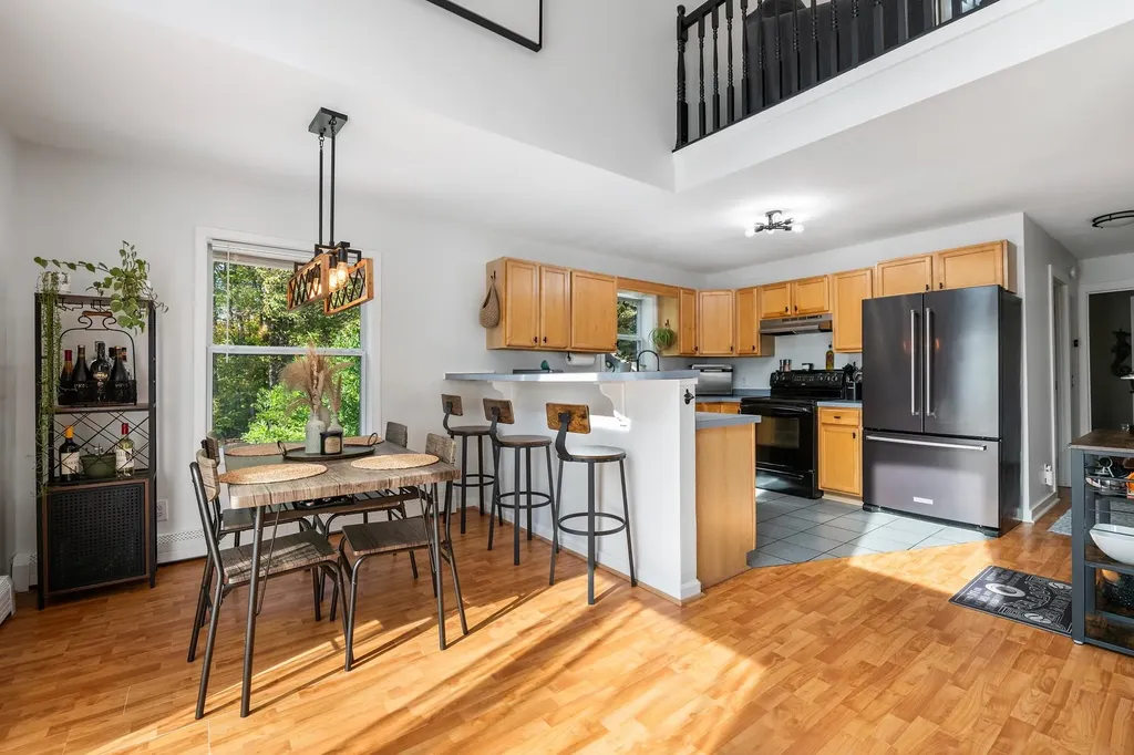 34 High Pond Road Grantham NH 03753