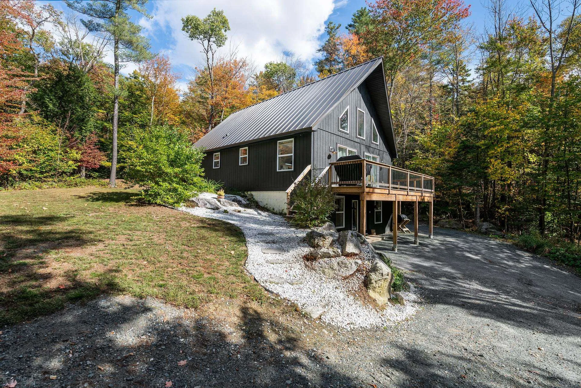 34 High Pond Road Grantham NH 03753