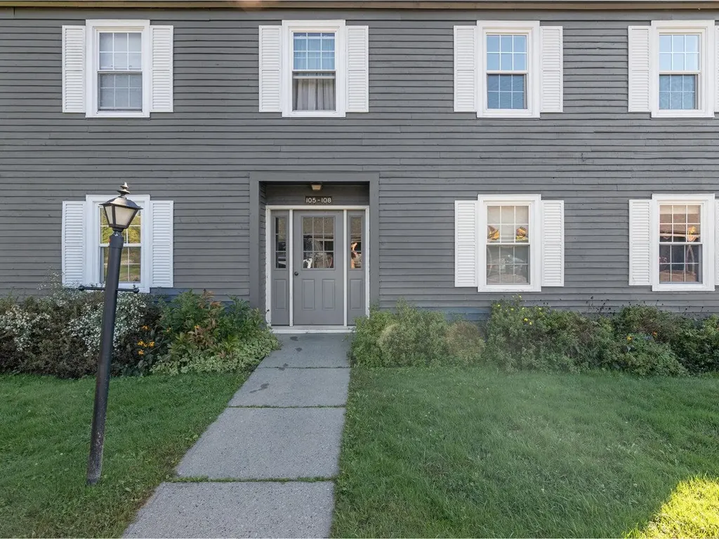 106 Twin Oaks Terrace South Burlington VT 05403