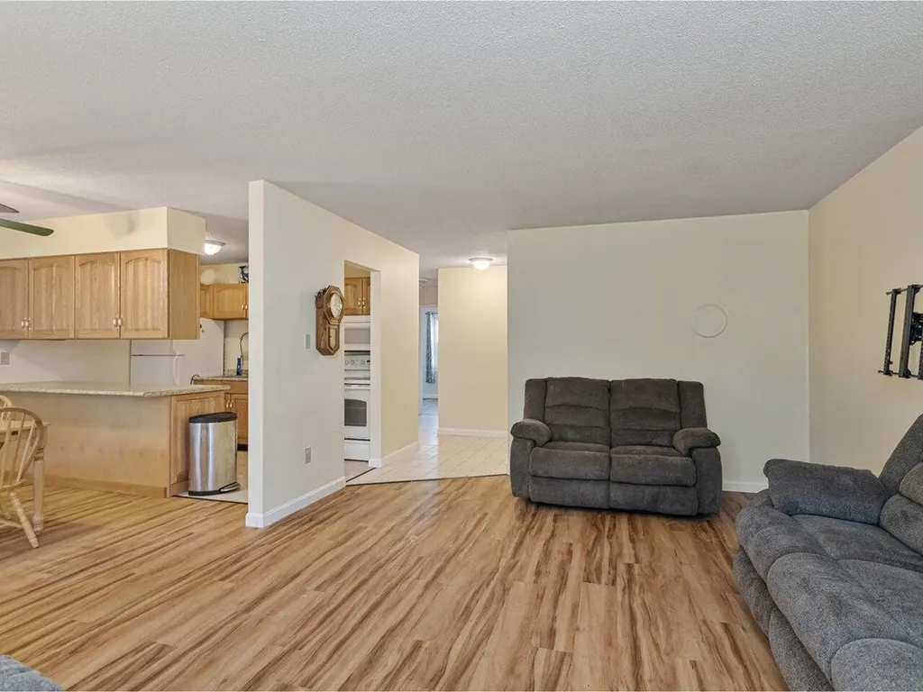 106 Twin Oaks Terrace South Burlington VT 05403