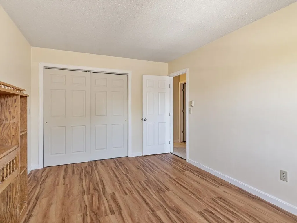 106 Twin Oaks Terrace South Burlington VT 05403