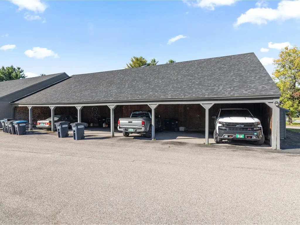 106 Twin Oaks Terrace South Burlington VT 05403