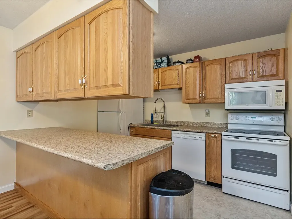 106 Twin Oaks Terrace South Burlington VT 05403
