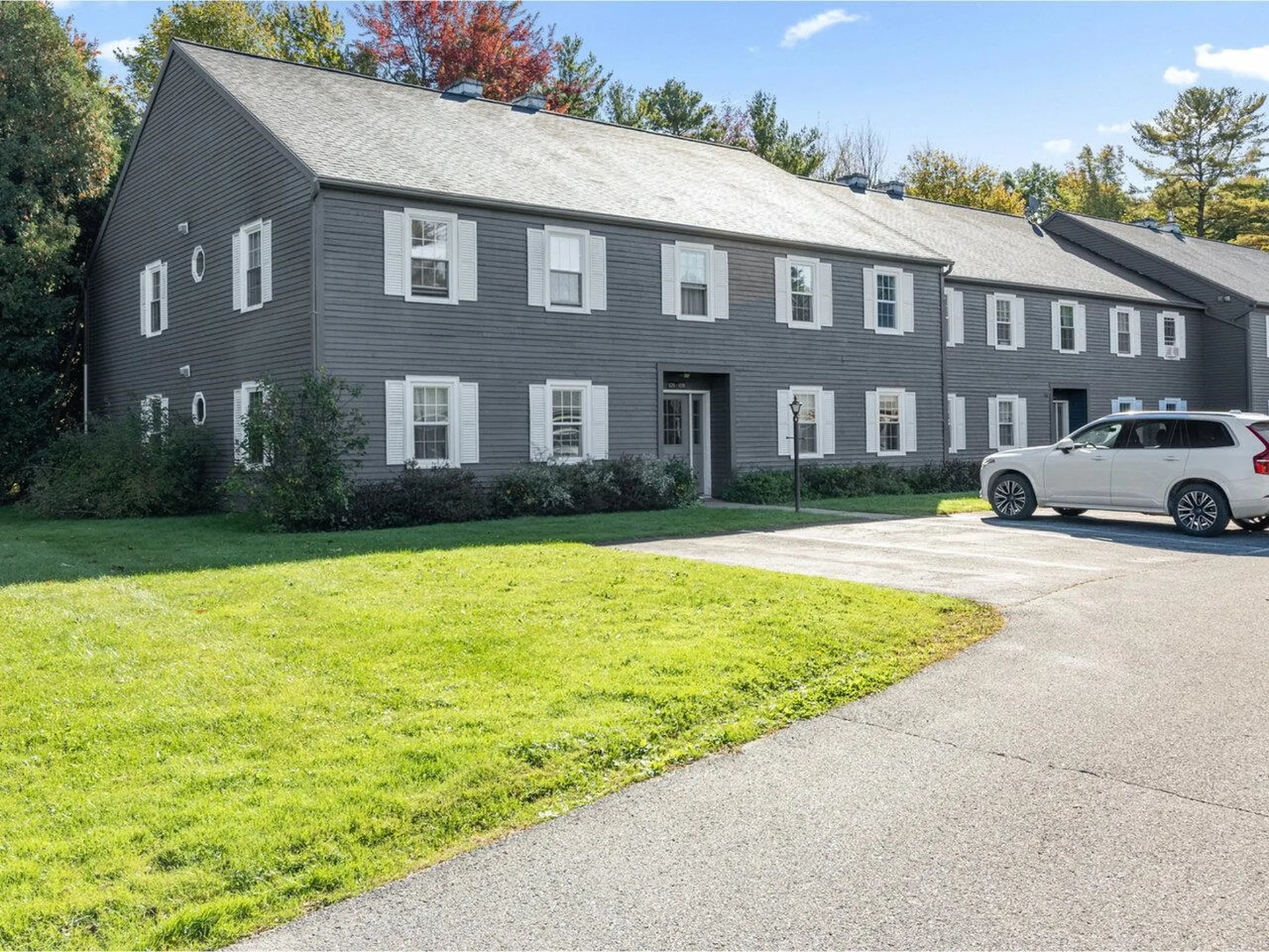 106 Twin Oaks Terrace South Burlington VT 05403