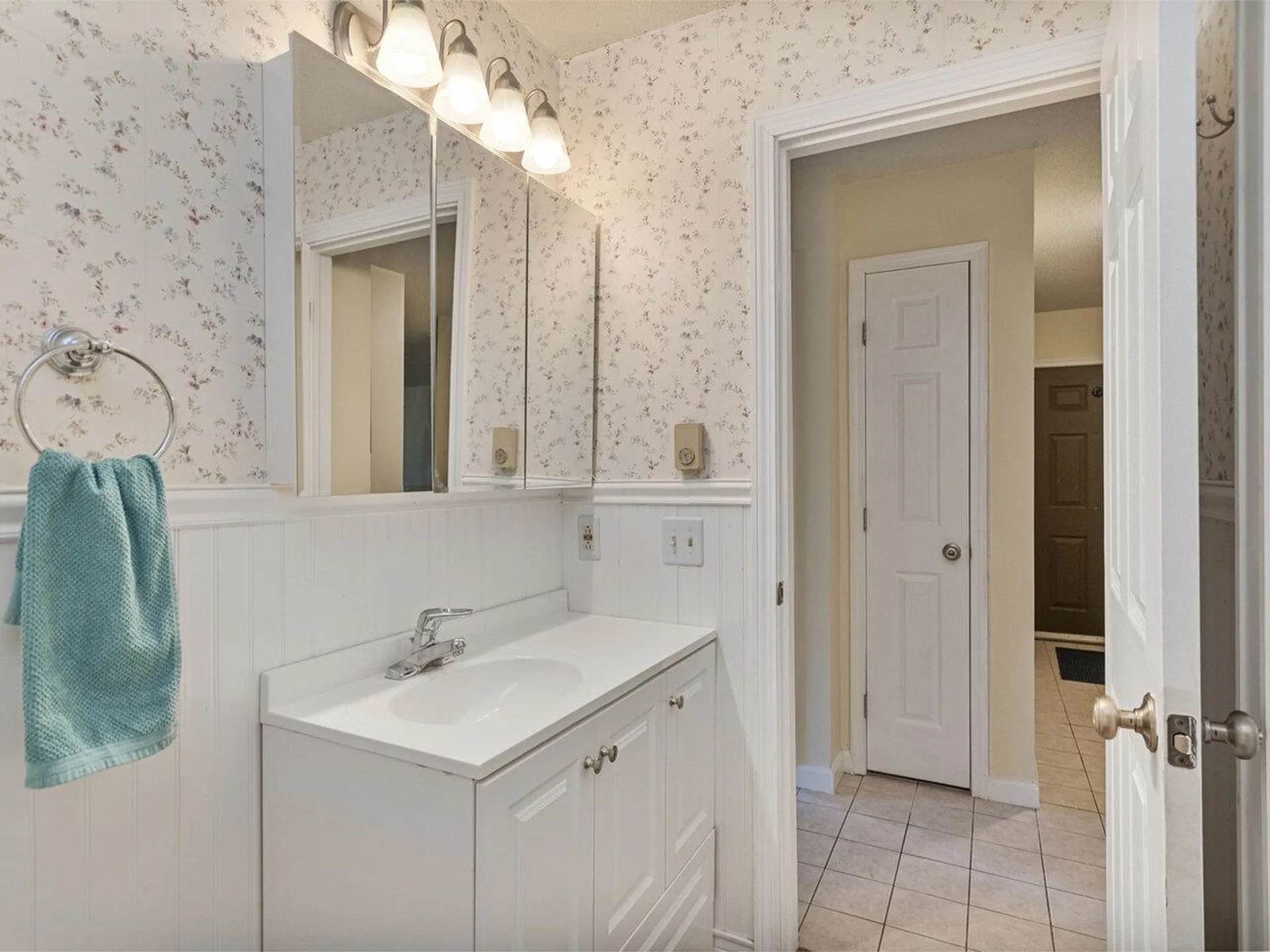 106 Twin Oaks Terrace South Burlington VT 05403