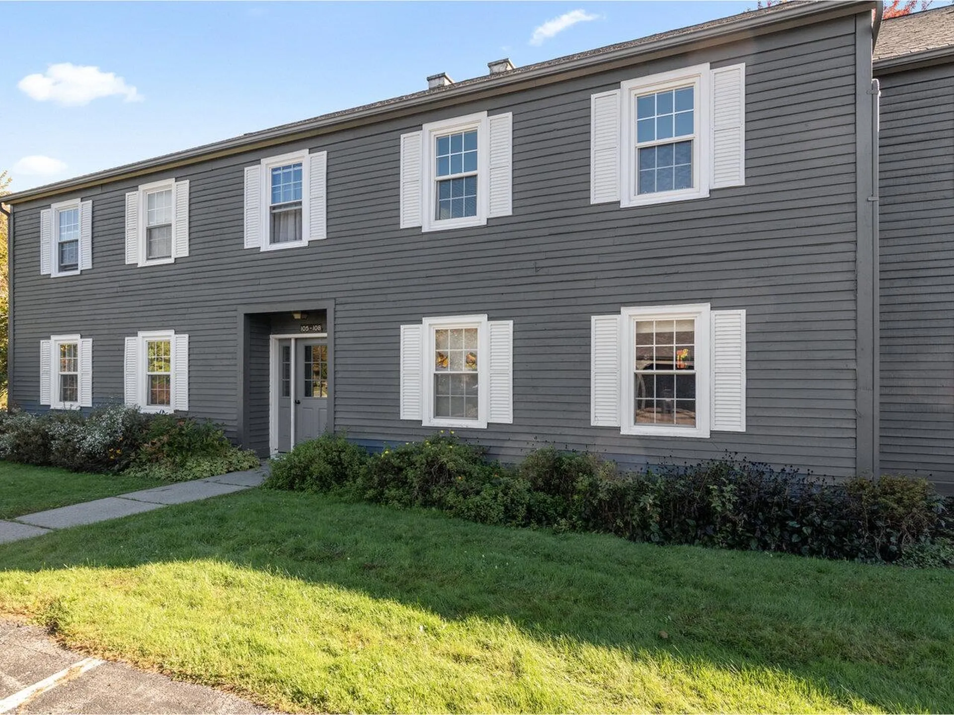 106 Twin Oaks Terrace South Burlington VT 05403