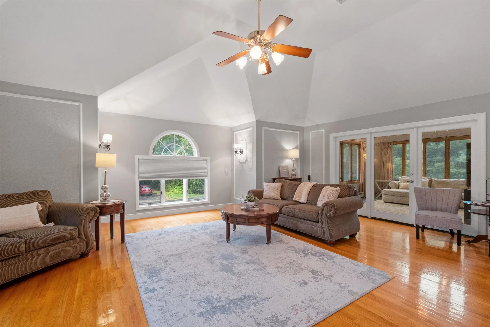 29 Spring Street Pelham NH 03076