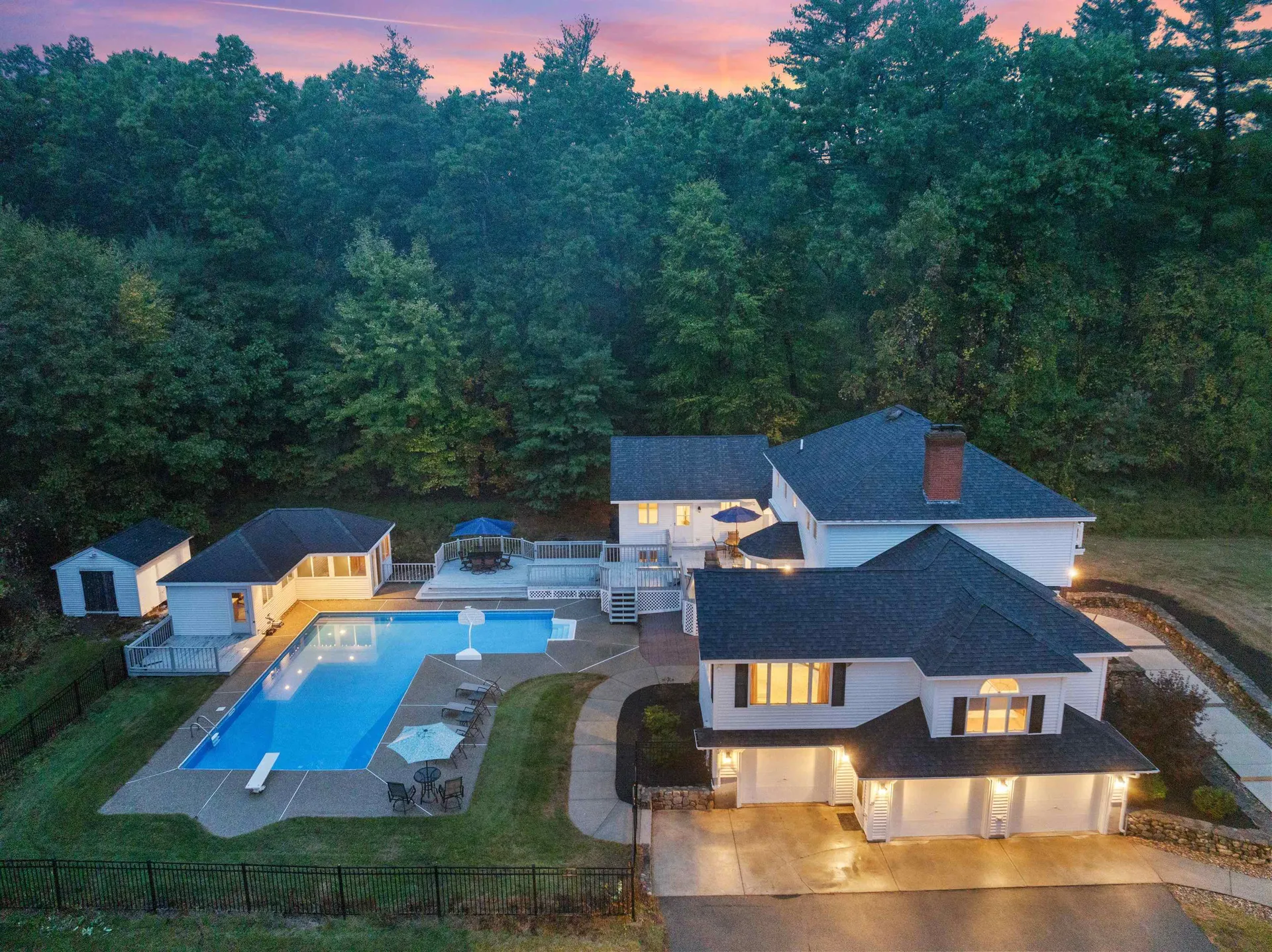 29 Spring Street Pelham NH 03076