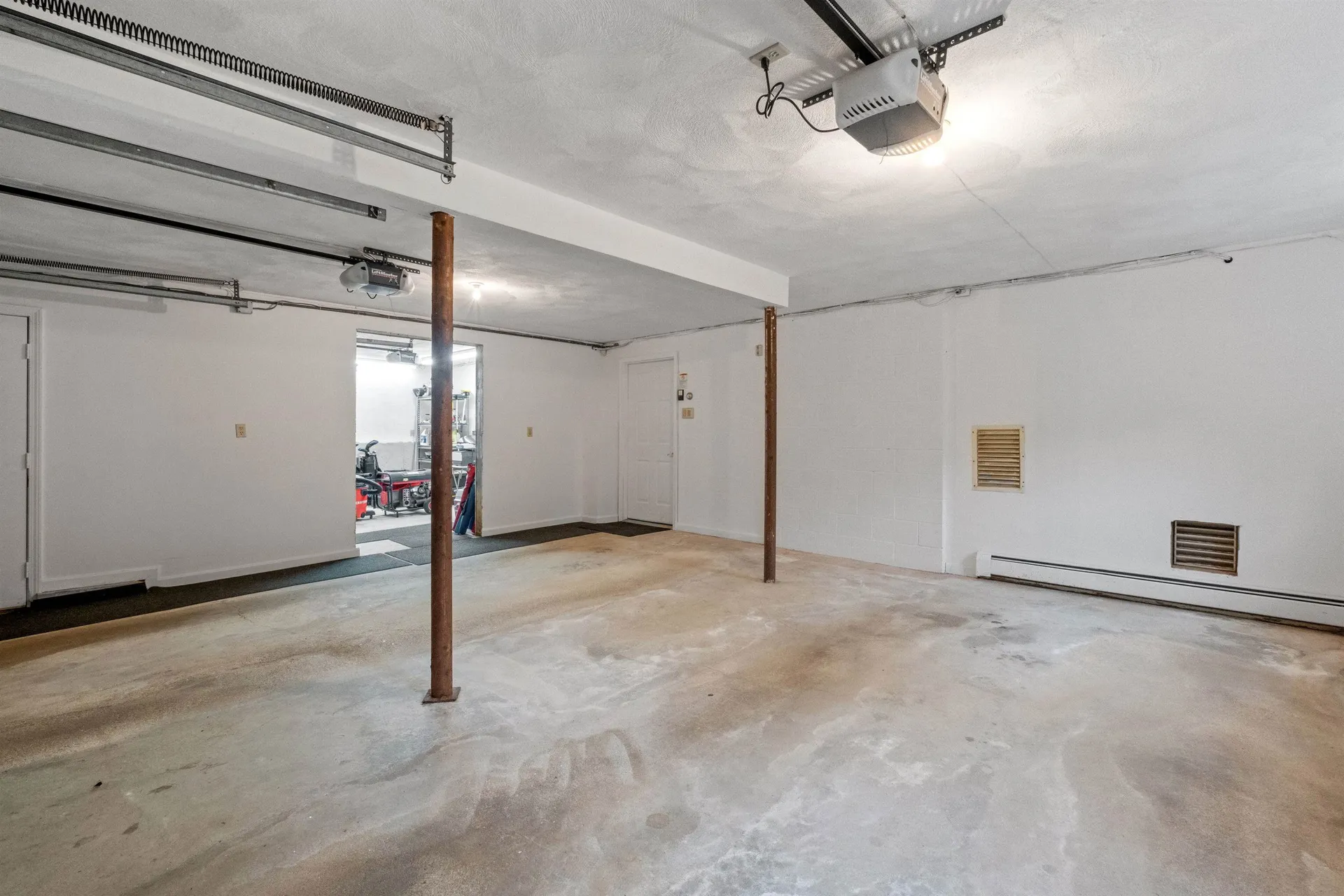 29 Spring Street Pelham NH 03076