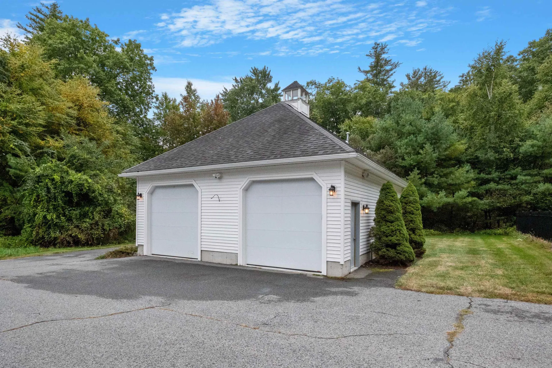 29 Spring Street Pelham NH 03076
