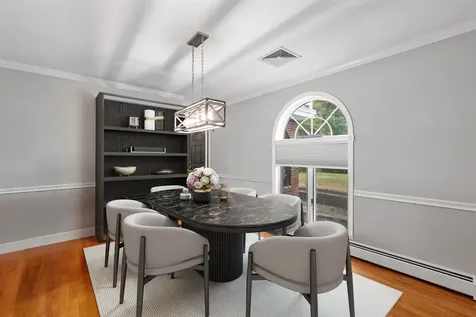 29 Spring Street Pelham NH 03076