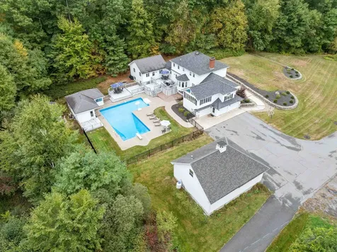 29 Spring Street Pelham NH 03076