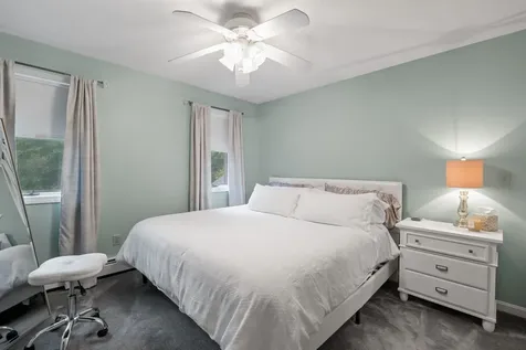 29 Spring Street Pelham NH 03076