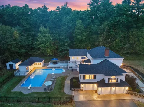 29 Spring Street Pelham NH 03076