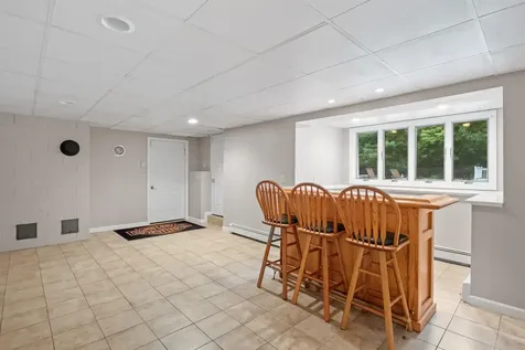 29 Spring Street Pelham NH 03076