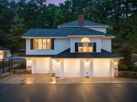 29 Spring Street Pelham NH 03076