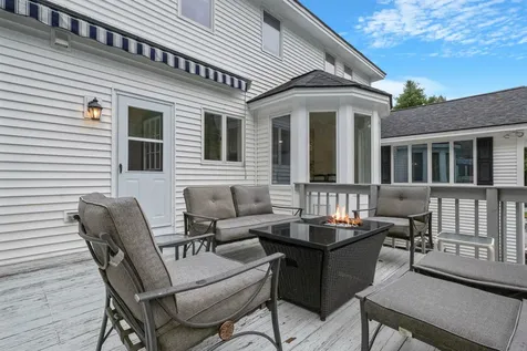 29 Spring Street Pelham NH 03076