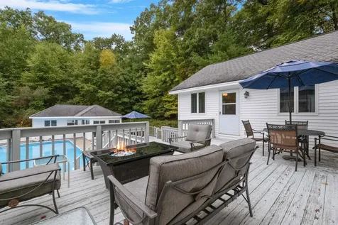 29 Spring Street Pelham NH 03076