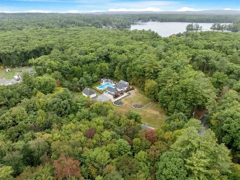 29 Spring Street Pelham NH 03076