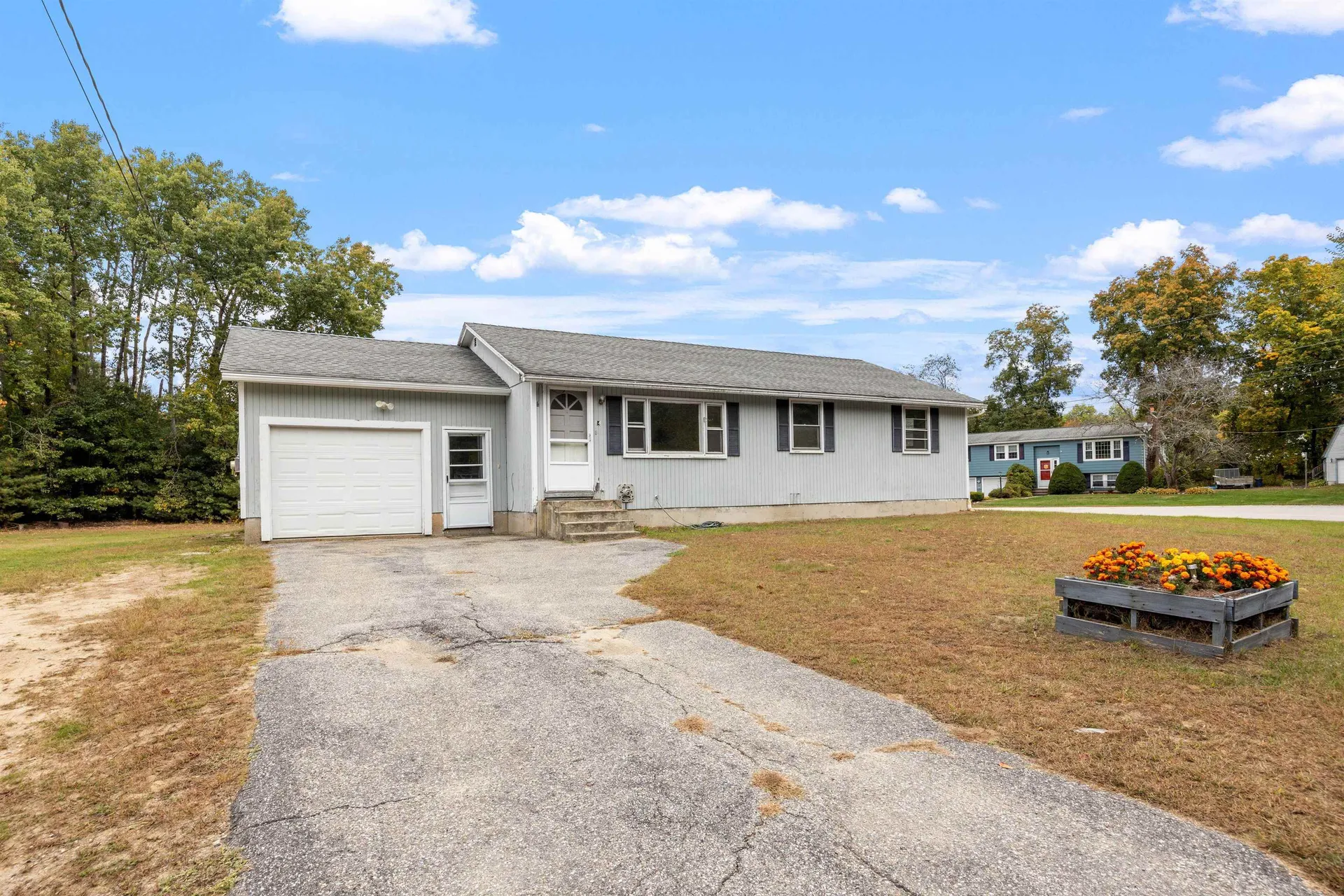 14 Circle Drive Hudson NH 03051